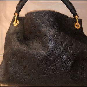 Louis Vuitton Artsy MM - Noir/Black